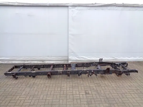 Poutre de châssis Mitsubishi OE pour Canter Fuso 3C15 image 2