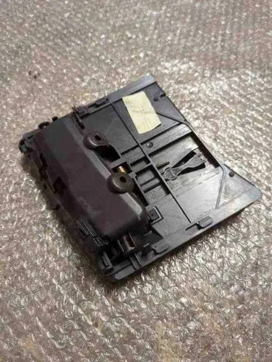 Aschenbecher Audi A6 Avant OEM 29092C05 - Gebraucht image 3