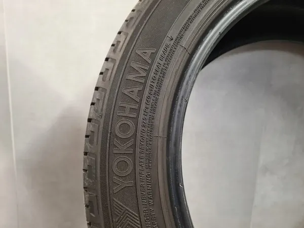 Jeu de 2 pneus été Yokohama Geolandar 215/55 R18 image 4