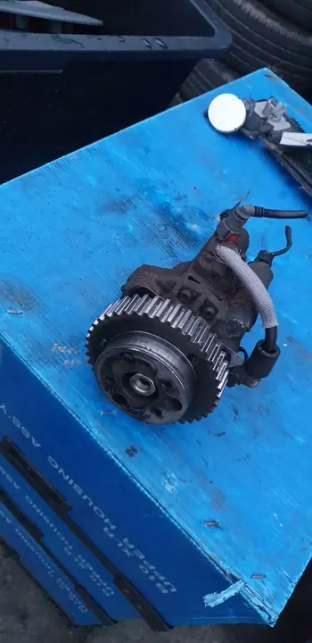 Brandstofpomp Ford Focus MK2 Lift 1.8 TDCi 5WS40094 image 2