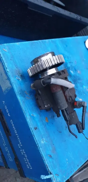 Brandstofpomp Ford Focus MK2 Lift 1.8 TDCi 5WS40094 image 3