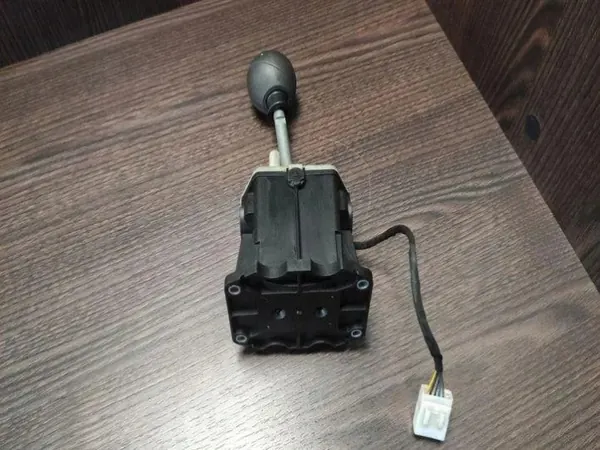 Levier de vitesses OEM 504112799 pour Iveco Daily image 5