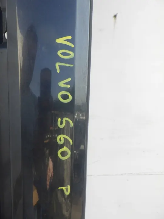 VOLVO S60 Right Side Trim image 2