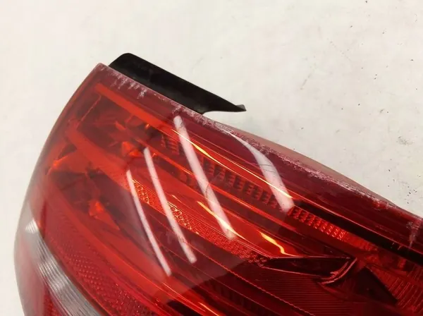 Luz trasera derecha Audi A4 B8 2007-2016 image 3