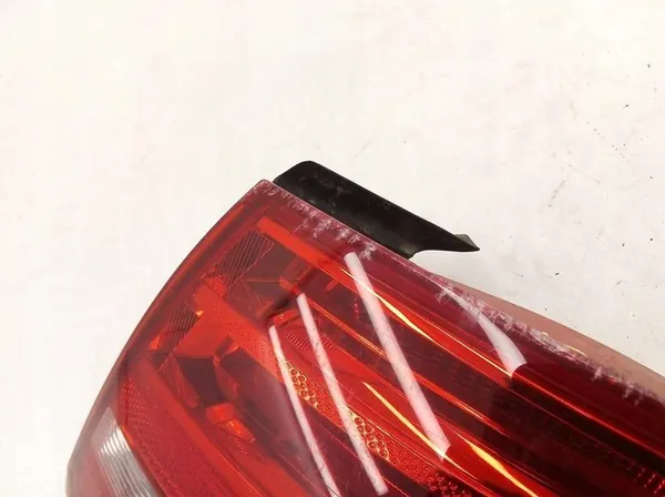 Luz trasera derecha Audi A4 B8 2007-2016 image 4