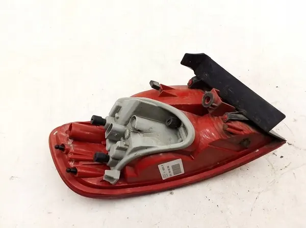 Luz trasera derecha Audi A4 B8 2007-2016 image 5