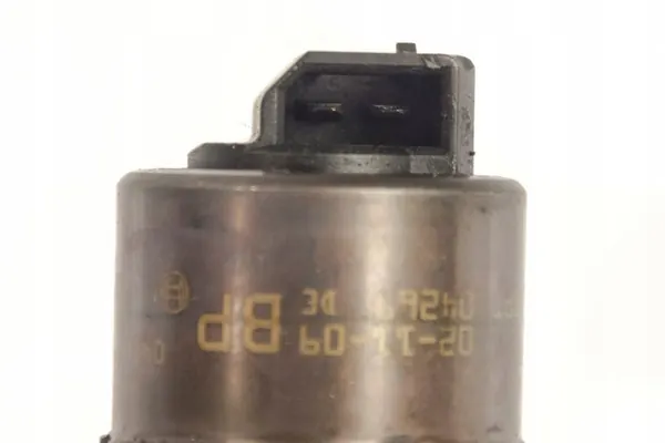 Pompe d'injection VW Touran I 2.0 TDI OEM 03G130073 image 3