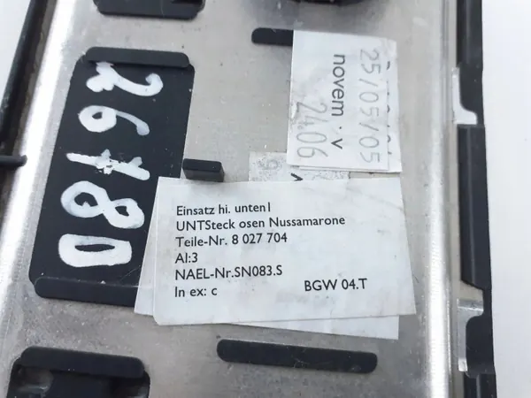 Moldura de cinzeiro traseiro BMW 5 E60 E61 OEM 8027704 image 5