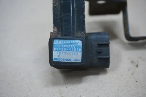 MAP-sensor Toyota RAV4 I OEM RAV4 I MAPSENSOR 2,0 16V image 3
