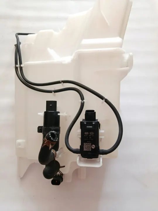 Hyundai Tucson III pesulaitteen säiliö OEM ghd93A 2015-2020 image 7