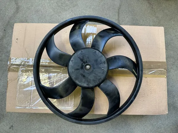 Lüfter Ford Fusion 2.5 OEM 500.0989 - Gebrauchter Zustand image 2