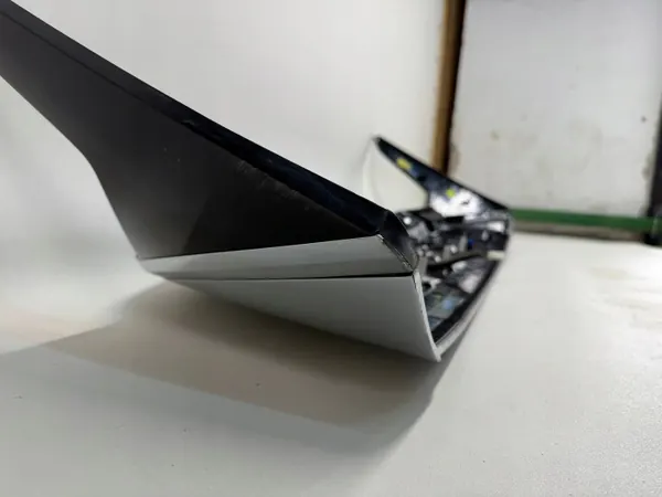 Spoiler traseiro Kia Sportage V OEM 87220R2000 image 9