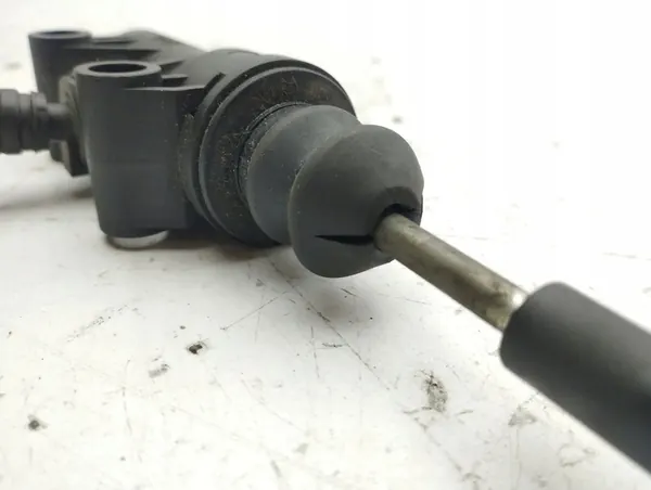 Kytkinpääsylinteri Mercedes-Benz C W204 2008 A2042900012 image 4