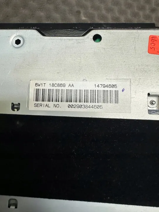 Radio OEM 6W1T18C869AA para Lincoln Town Car image 4