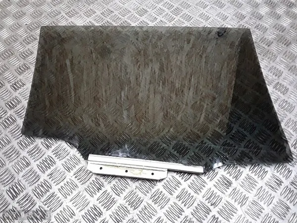 Toyota Verso Türglas OEM e1743r00101 Gebraucht image 3
