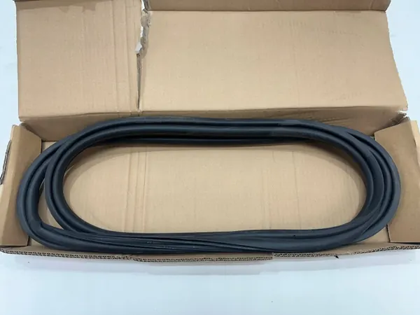 Junta de porta-malas Tesla 3 OEM 1091069-00-E - Nova image 2