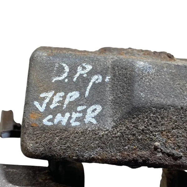 Jeep Cherokee 2014 Rechte vordere Bremssattel OEM image 9