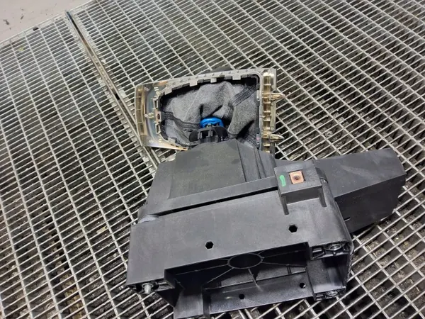 Opel Cascada Versnellingspook OEM 8126201004 - Gebruikt image 5
