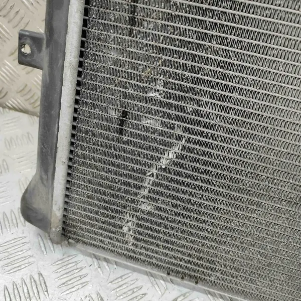 Radiador de agua VW PASSAT B7 3AA121253 image 8