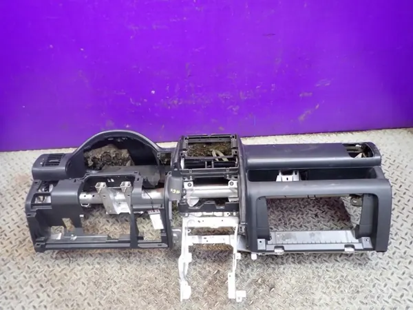 Painel OEM Zawada-320823- para Honda CR-V II 2001- image 2