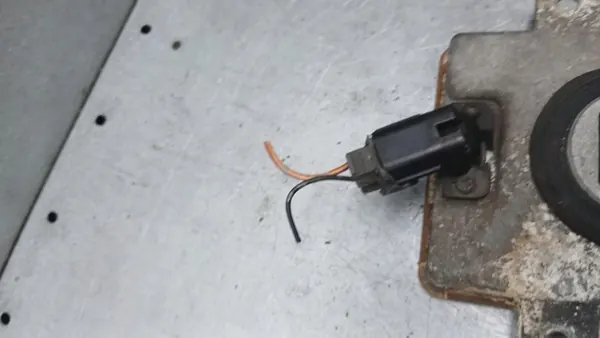 Convertidor W3T10471 Honda Mazda image 3