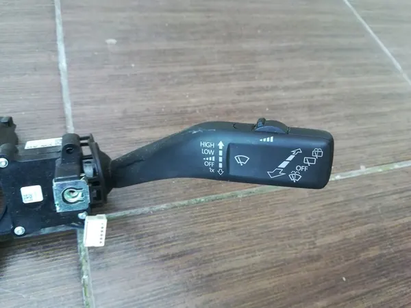 VW Schalter Tiguan Altea Alhambra Sharan Leon II Golf VI image 2