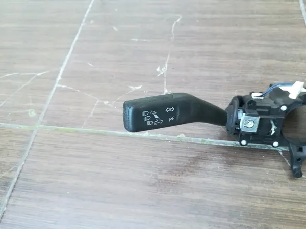 VW Schalter Tiguan Altea Alhambra Sharan Leon II Golf VI image 3