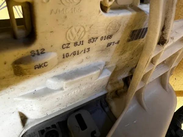 Dörrhandtag Låsbasis Fram Höger Porsche Cayenne II image 10