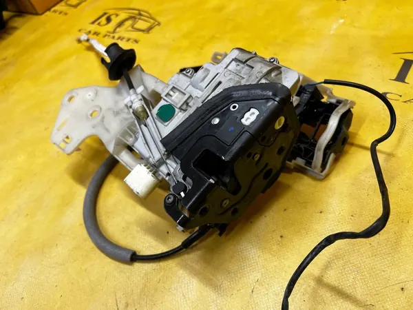 Dörrhandtag Låsbasis Fram Höger Porsche Cayenne II image 2