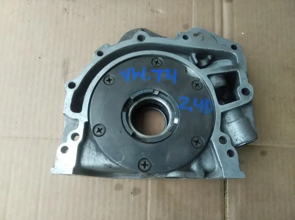 Oliepomp OEM 074115109B voor VW T4 2.4 D image 4