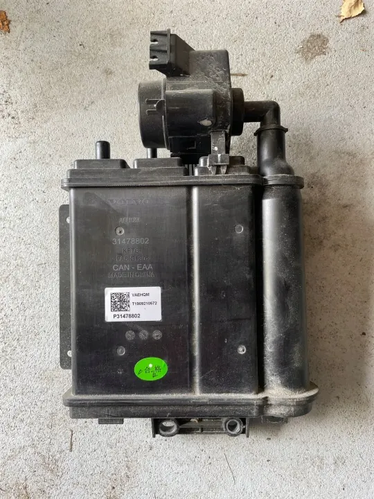 Filtre à charbon Volvo d'occasion OEM P31478802 image 2