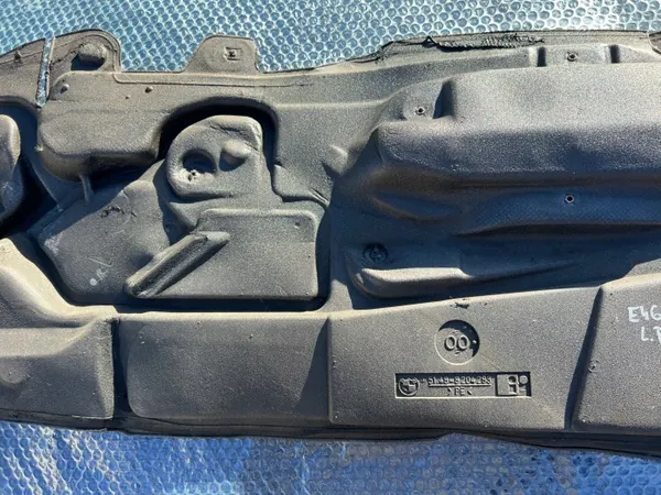 BMW E46 Coupé Cabrio Türschalldämmung OEM 8204283 image 7