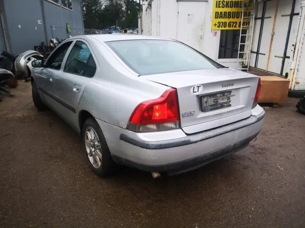 Colector de escape OEM 2672845 Volvo S60 2003 2.4L image 8