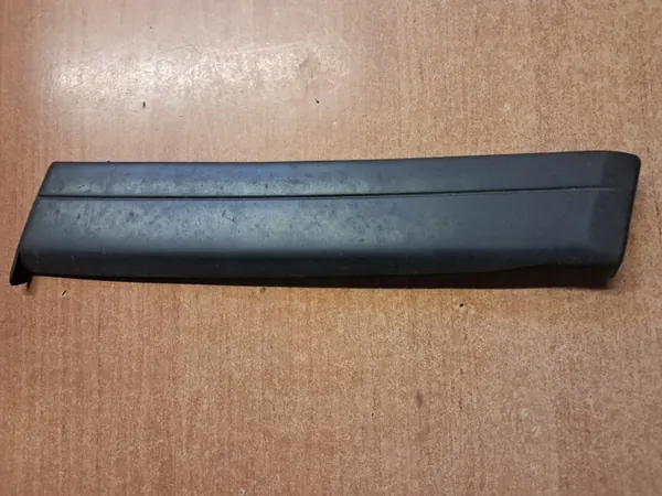 OEM 1246901062 Bavette Avant Droit Bas Mercedes W124 image 2