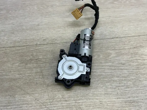 Porsche Schiebedachmotor OEM 9A795959100 - Gebraucht image 3