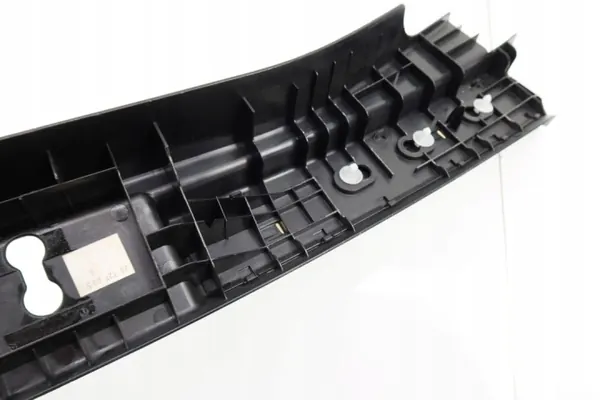Cubierta tira maletero Mercedes W251 OEM 2516903925 image 10