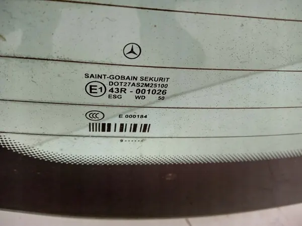 Luna trasera Mercedes CLS W219 OEM - Estado usado image 5