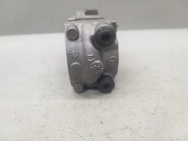 Suporte de motor 1.6 THP Citroen C5 II OEM 7595379 image 3