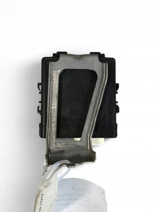 Module de verrouillage central OEM 8597042060 Toyota RAV4 image 6