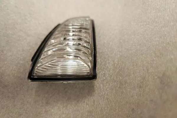 Sinal de direção espelho direito VOLVO V50 8679777 image 2