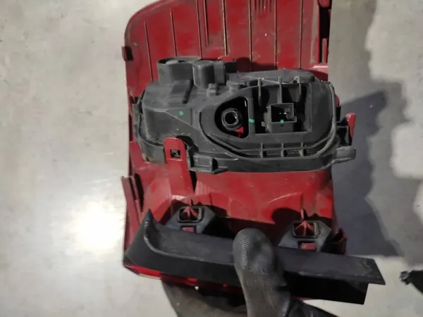 Luz trasera Volkswagen Sharan image 7