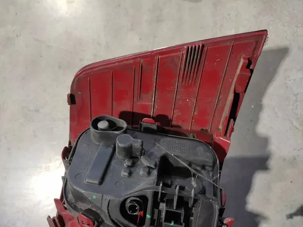 Luz trasera Volkswagen Sharan image 8