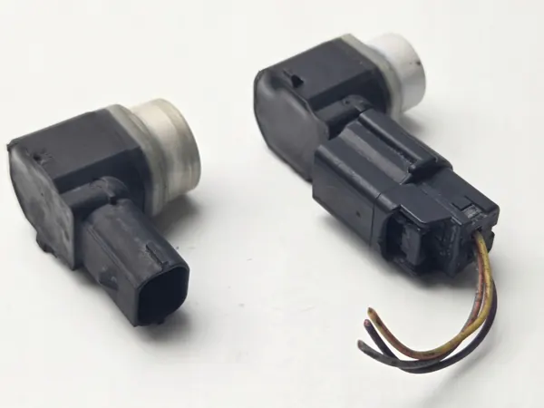 OEM KUGA MK2 M9ME 0456 Front-Parksensor - Ford image 3