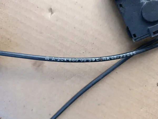 MERCEDES W204 Hood Lock Cable A2048800059 image 2