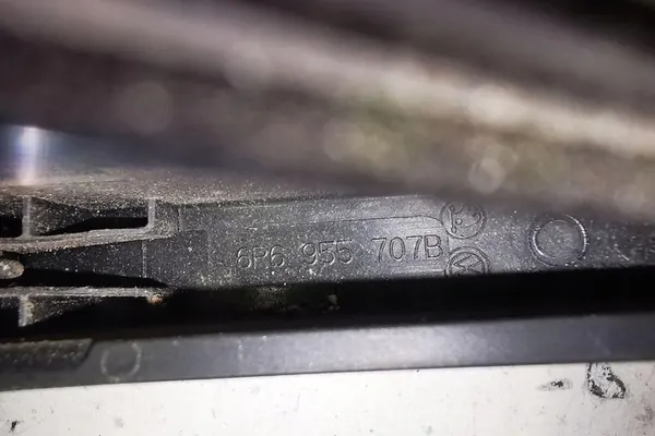 VW GOLF VII Achterklep Wisserarm 6R6955707B image 3