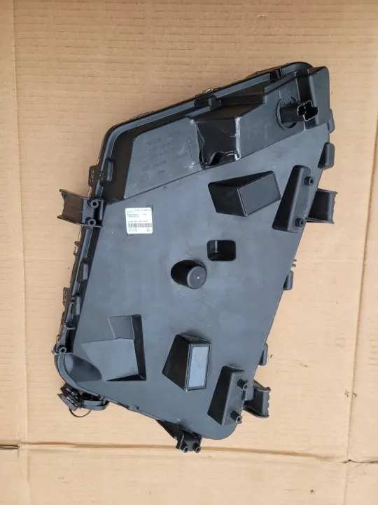 Phare Halogène Droit Peugeot 208/2008 II OEM 9850423580 image 6