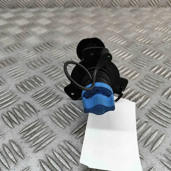 Capot de réservoir IVECO DAILY VI 2.3L OEM image 4