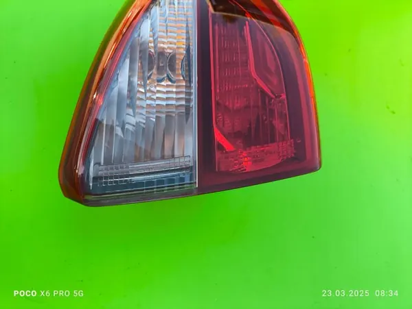 Luz trasera izquierda Hyundai Tucson III image 2