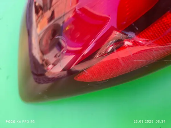 Luz trasera izquierda Hyundai Tucson III image 8