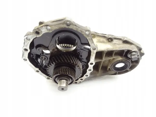 OEM 0013_part-01055 Vaihteiston kotelo Nissan Patrolille image 7